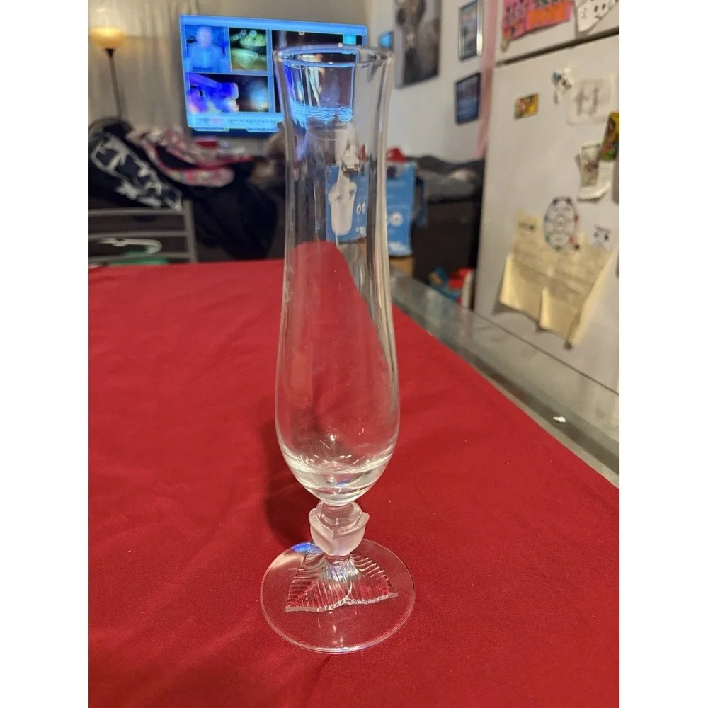 Vintage Avon Lead Crystal Rose Bud Vase 9.5